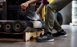 Keen Women's Vista Energy (Carbon-Fiber Toe) | Hydrangea/Black -Shoe Sale Store 1024594 PDP TopImage