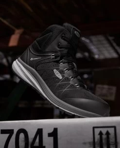 Keen Women's Vista Energy Mid (Carbon-Fiber Toe) | Vapor/Black 13 Keen Women's Vista Energy Mid (Carbon-Fiber Toe) | Vapor/Black -Shoe Sale Store 1025220 PDP RightImage