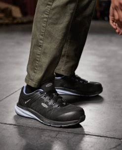 Keen Women's Vista Energy ESD (Carbon-Fiber Toe) | Hydrangea/Black -Shoe Sale Store 1025241 PDP LeftImage