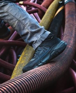 Keen Men's Kansas City Waterproof Mid (Carbon-Fiber Toe) | Black/Gun Metal 12 Keen Men's Kansas City Waterproof Mid (Carbon-Fiber Toe) | Black/Gun Metal -Shoe Sale Store 1025695 PDP LeftImage