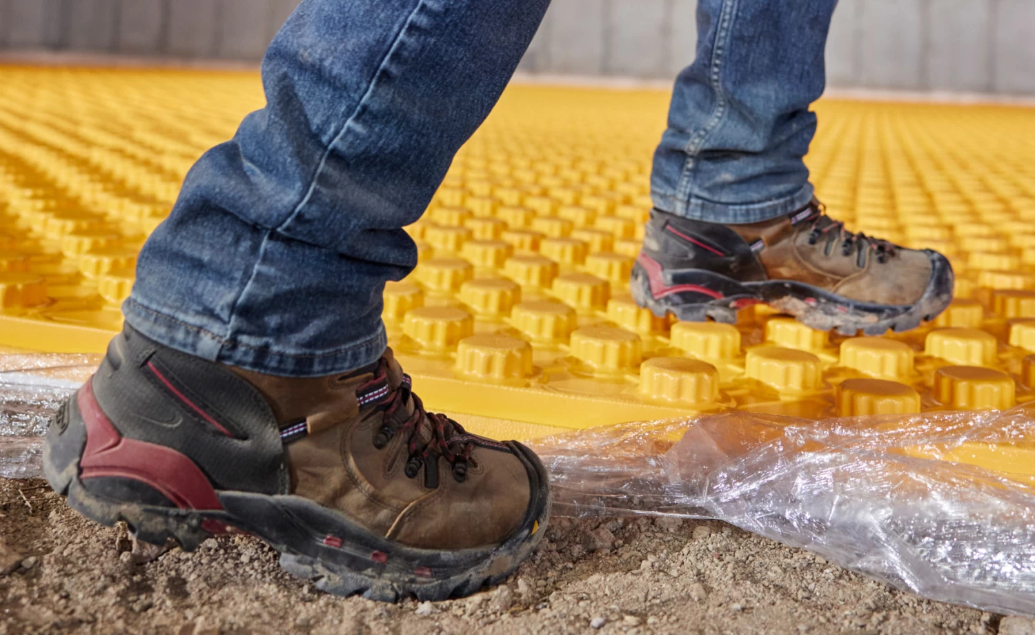 Keen Men's Pittsburgh 6" Waterproof Boot (Steel Toe) | Bison 5 Keen Men's Pittsburgh 6" Waterproof Boot (Steel Toe) | Bison - Image 5