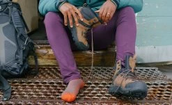 Keen Men's Revel IV Polar Waterproof Boot | Dark Earth/Caramel Cafe -Shoe Sale Store Revel1024136PDPLifestyle1