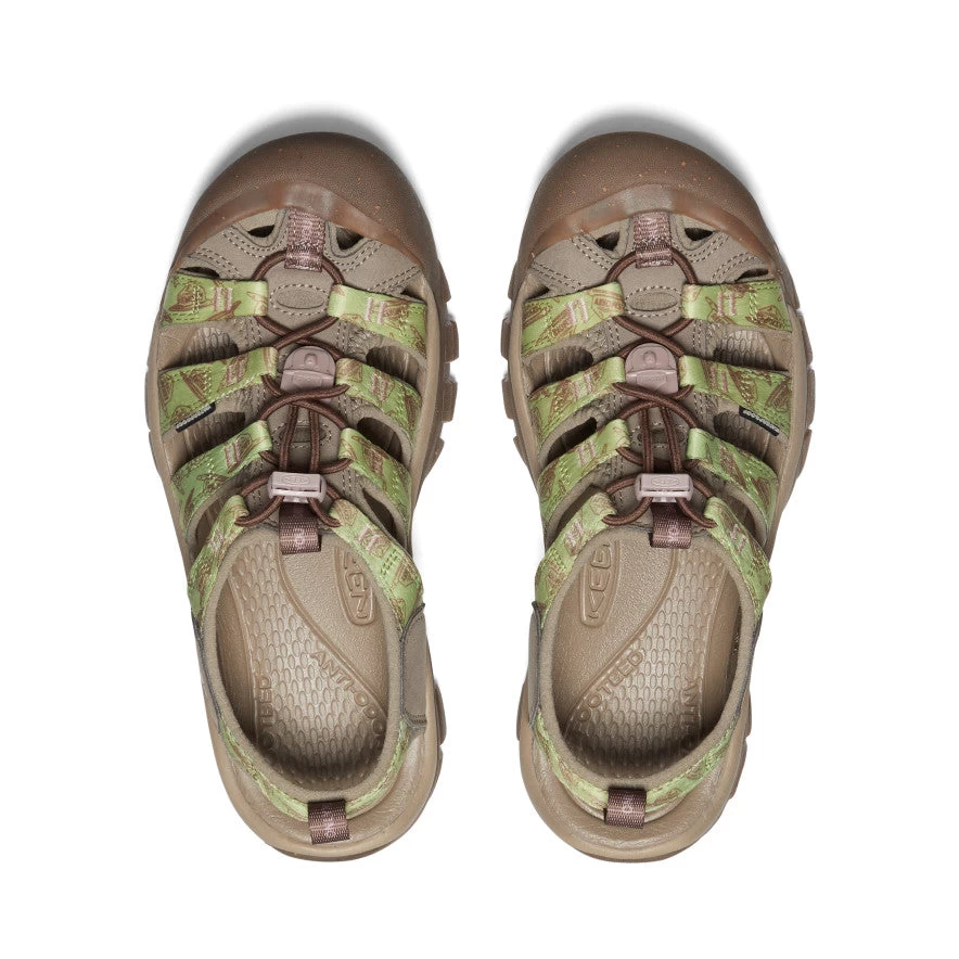 Keen Women's Newport Retro X Smokey Bear | Smokey Bear/Tarragon 3 Keen Women's Newport Retro X Smokey Bear | Smokey Bear/Tarragon - Image 3